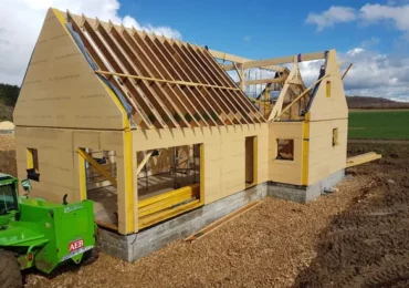 Maison en ossature bois : une structure performante et écologique