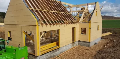 Maison en ossature bois : une structure performante et écologique