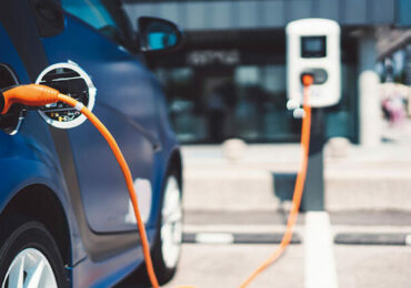 Comment installer une borne de recharge électrique pour voiture ?