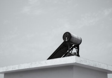 Chauffe-eau solaire individuel (CESI) : fonctionnement, prix et rentabilité